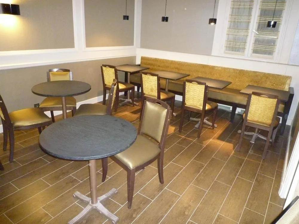 Hotel Logis 15 Montparnasse 4*
