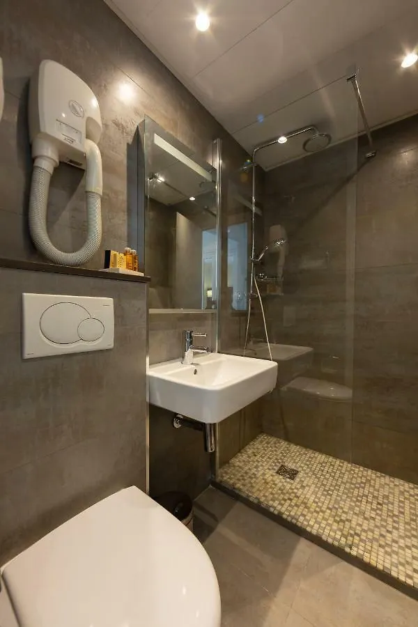 Hotel Logis 15 Montparnasse