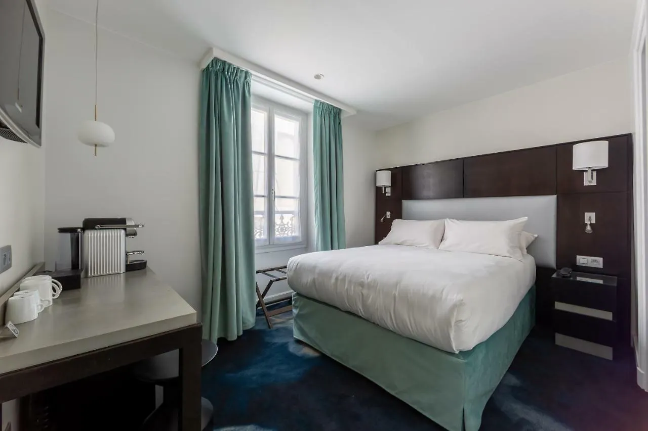 Logis 15 Montparnasse Hotel