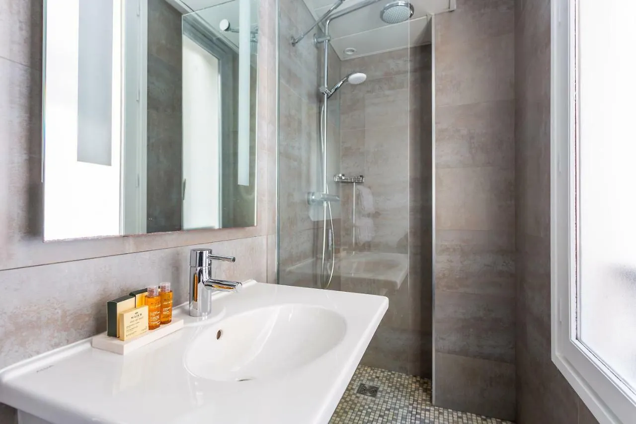 Logis 15 Montparnasse فندق
