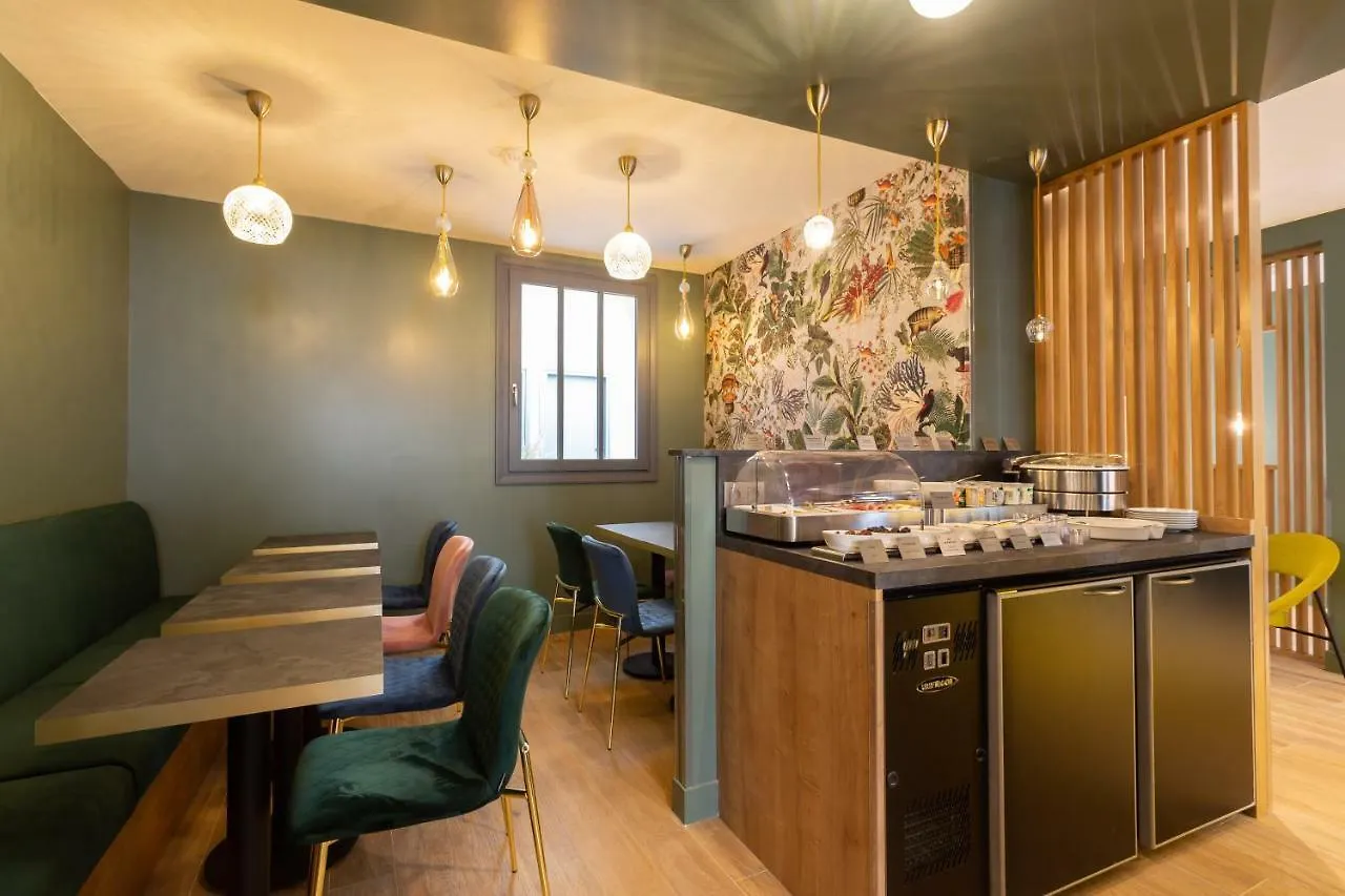 فندق Logis 15 Montparnasse 4*