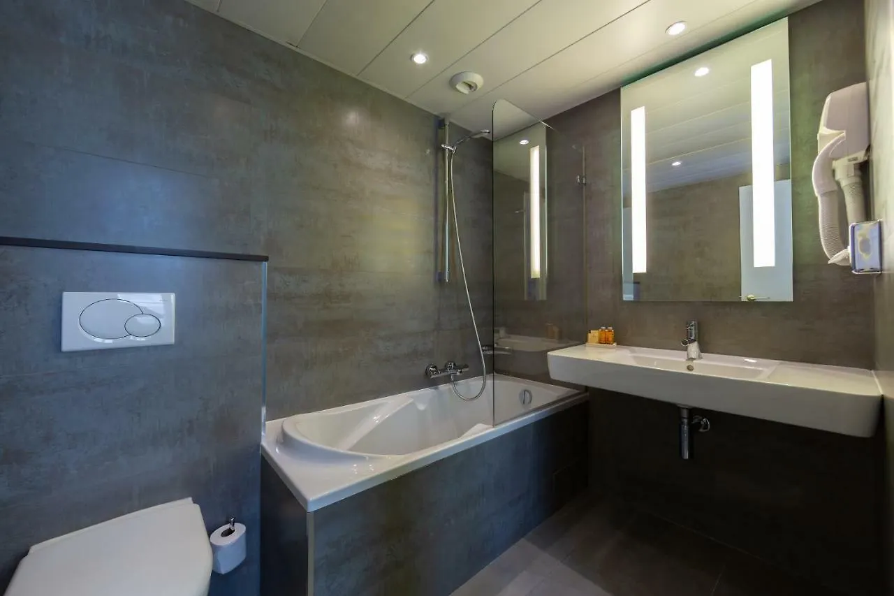 Logis 15 Montparnasse فندق
